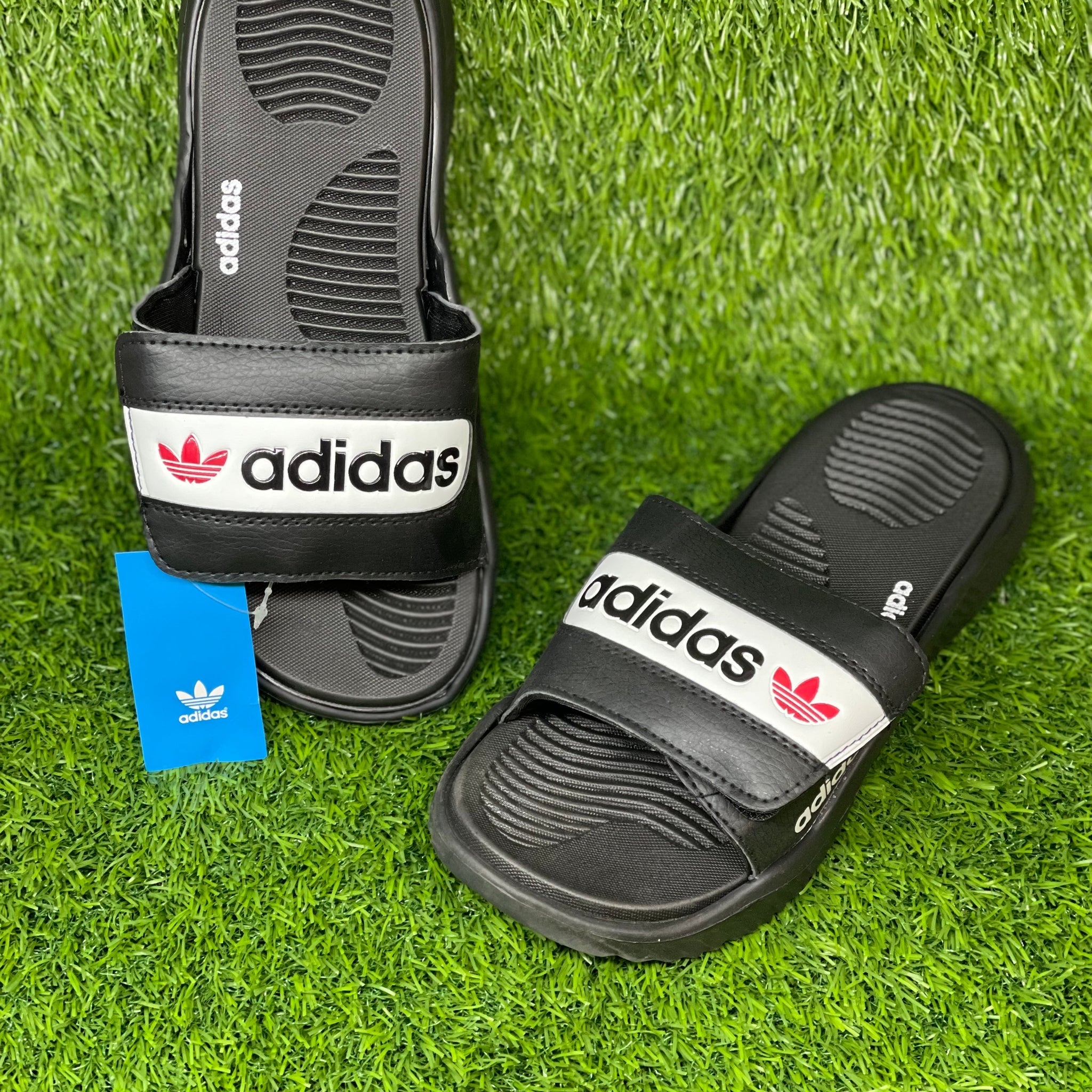 Orignal Adidas Black & White Slipper