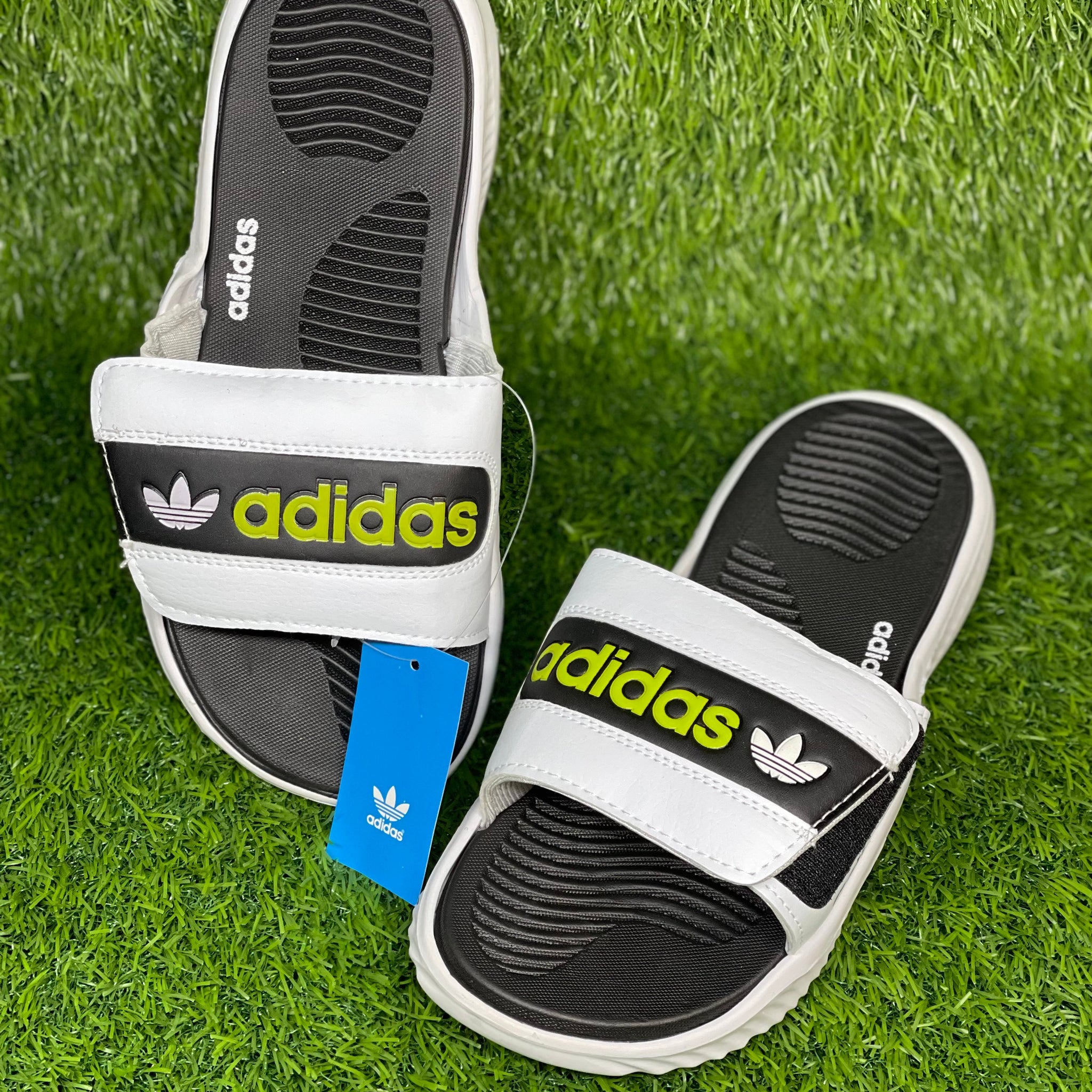 Orignal Adidas Black & White Slipper