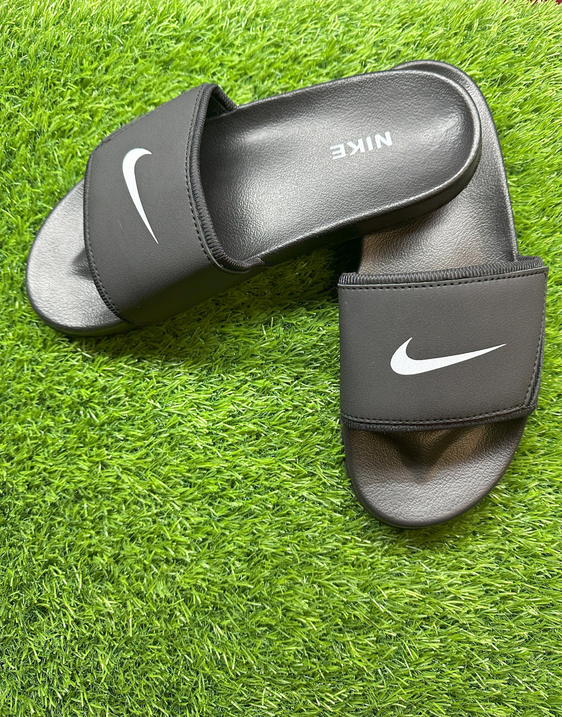 NIKE BLACK  COMFORT & SOFT  SLIPPER