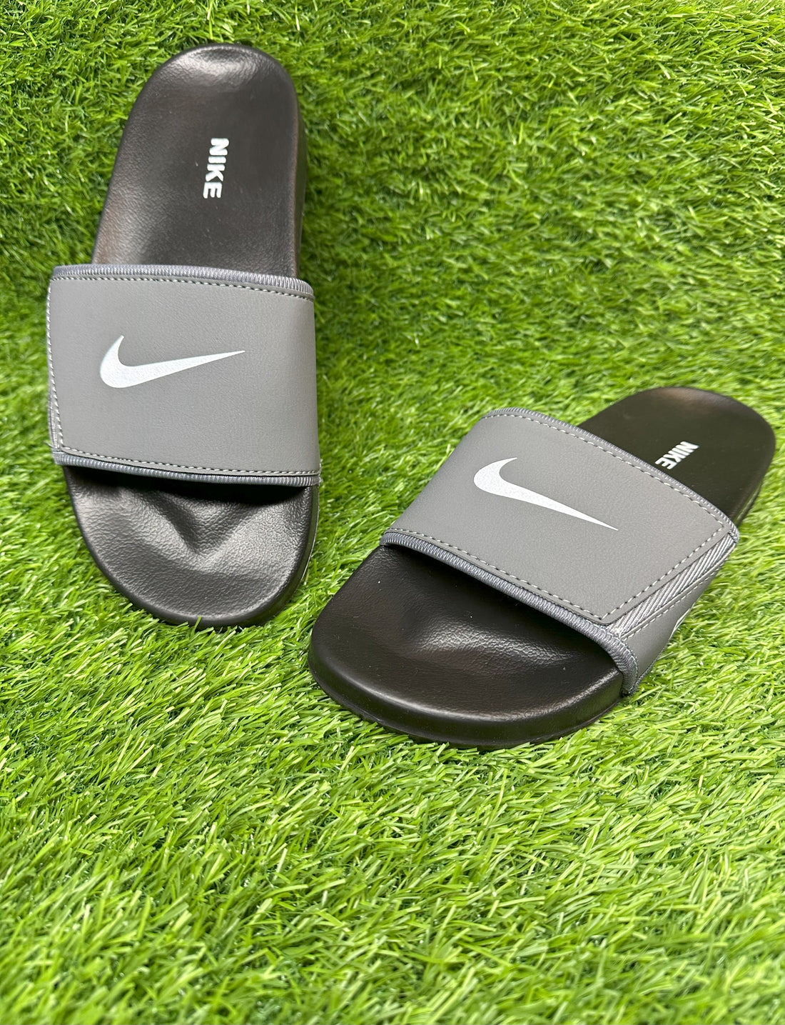 NIKE BLACK & GREY COMFORT & SOFT SLIPPER