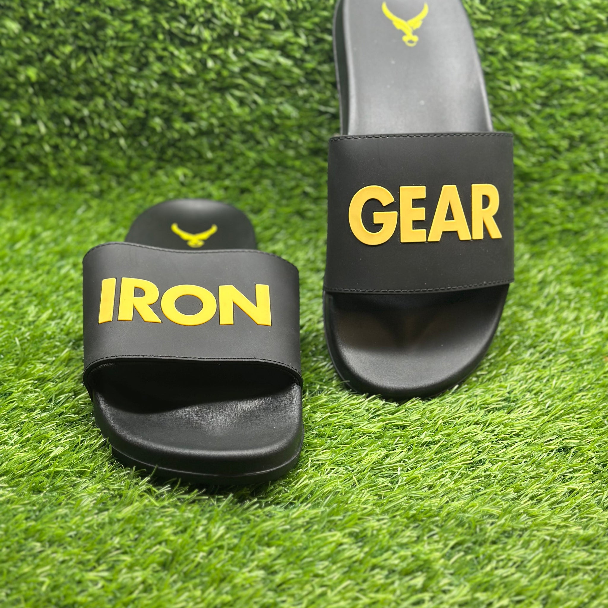 IRON GEAR BLACK & YELLOW COMFPRT SLIPPER